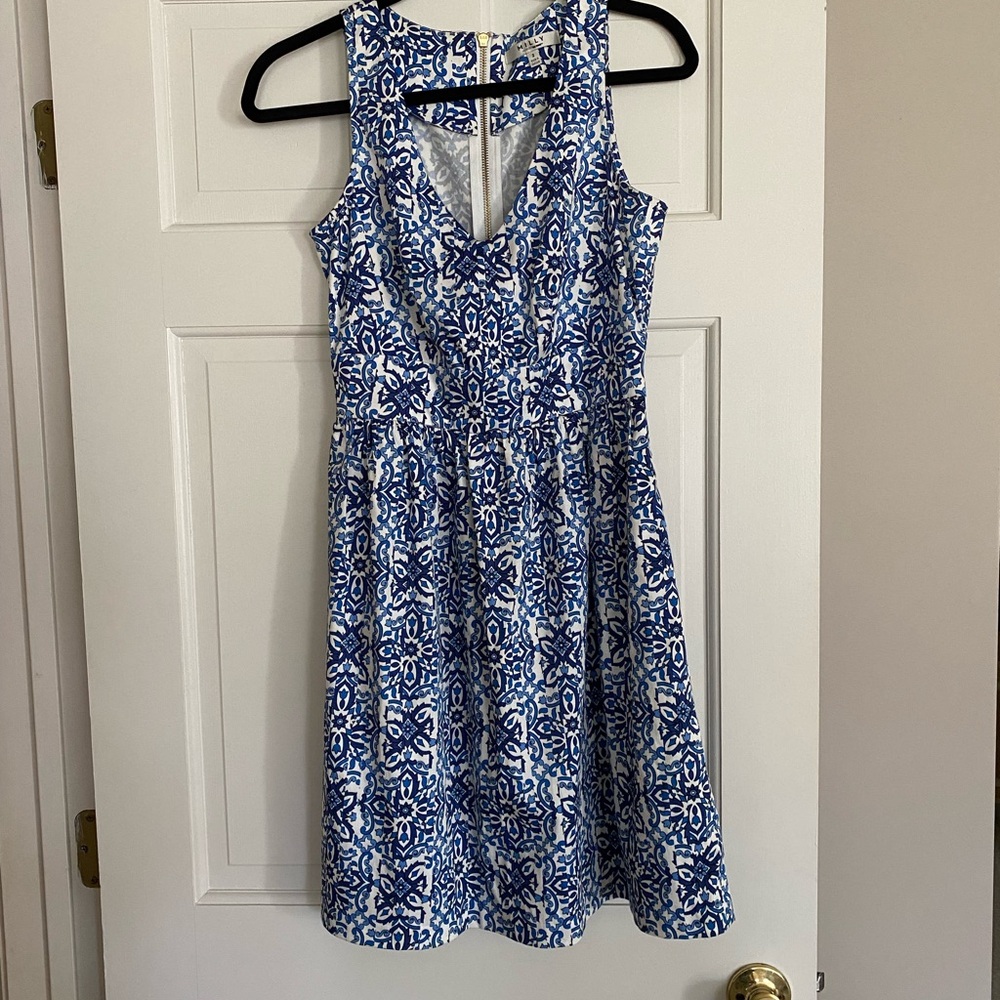 Elegant Blue and White Patterned Dress